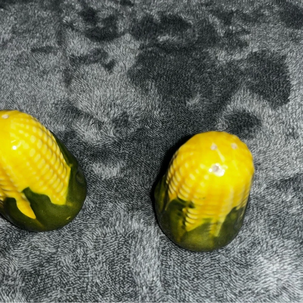 Vintage Shawnee Pottery Corn King Salt And Pepper Shakers